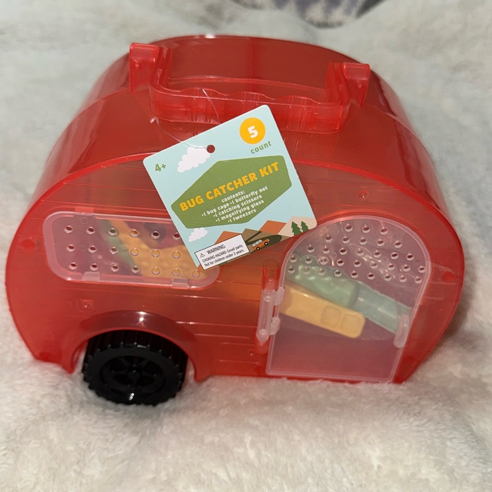 Target Bullseye Playground Camper Van Bug Catcher Kit,